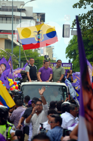 NOBOA CIERRE CAMPANA MACHALA