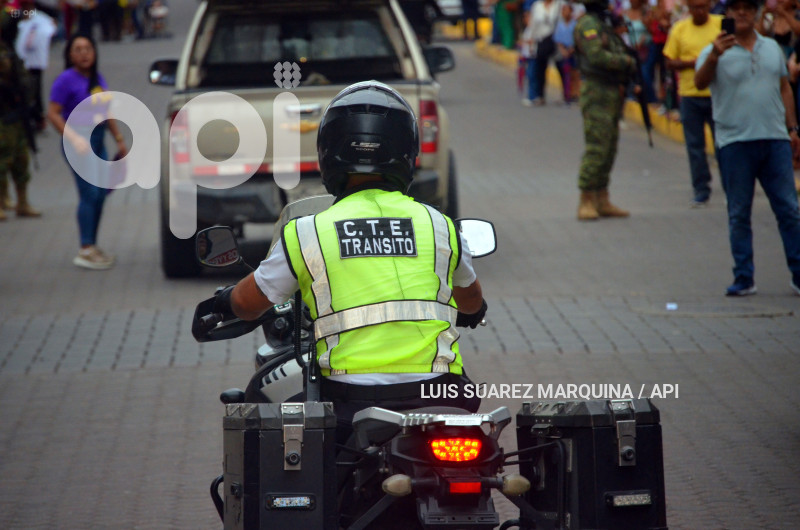 NOBOA CIERRE CAMPANA MACHALA