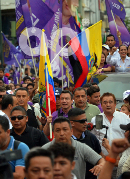 NOBOA CIERRE CAMPANA MACHALA