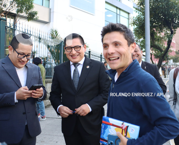CONCEJALES EN CONTRALORIA