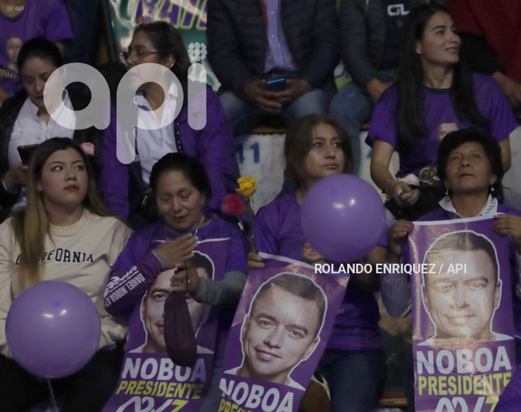 CIERRE CAMPANA NOBOA EN QUITO