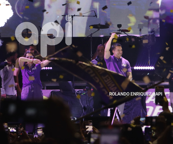 CIERRE CAMPANA NOBOA EN QUITO