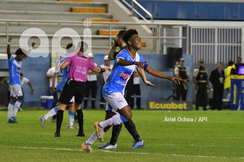 FBL-LIGAPRO-MANTA-TECNICO UNIVERSITARIO