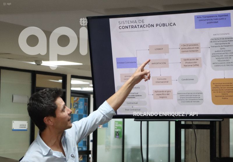 CONCEJALES HABLAN SOBRE EL CASO TROLEBUSES