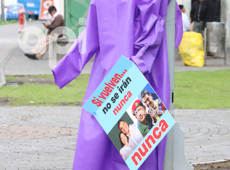CUCURUCHOS POLITICOS