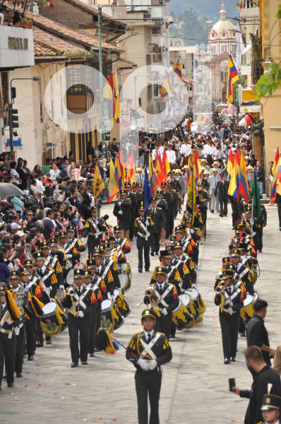 CUENCA-DESFILE ESTUDIANTIL-FIESTAS DE CUENCA