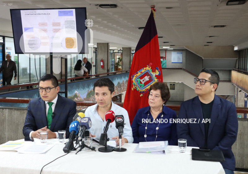 CONCEJALES HABLAN SOBRE EL CASO TROLEBUSES