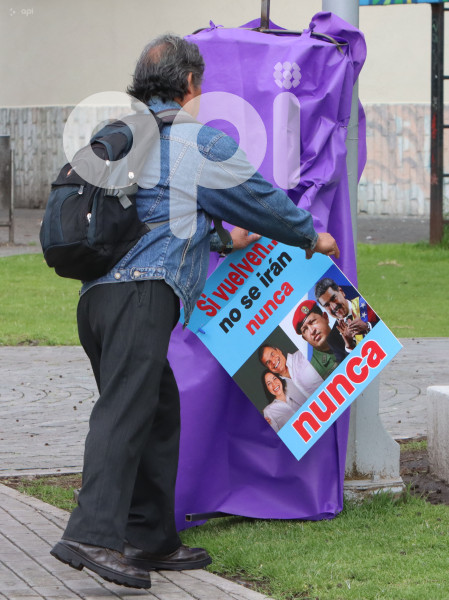 CUCURUCHOS POLITICOS