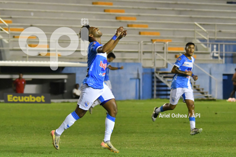 FBL-LIGAPRO-MANTA-TECNICO UNIVERSITARIO
