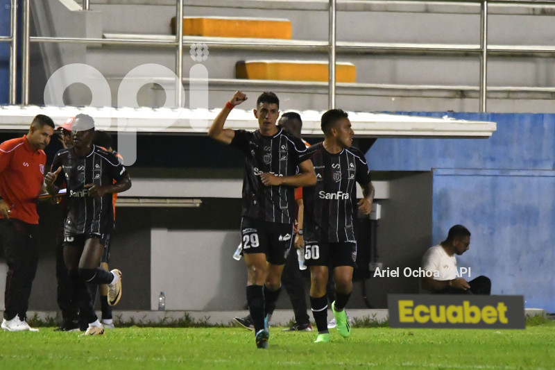 FBL-LIGAPRO-MANTA-TECNICO UNIVERSITARIO