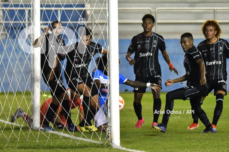 FBL-LIGAPRO-MANTA-TECNICO UNIVERSITARIO