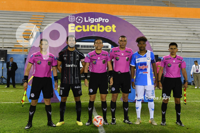 FBL-LIGAPRO-MANTA-TECNICO UNIVERSITARIO