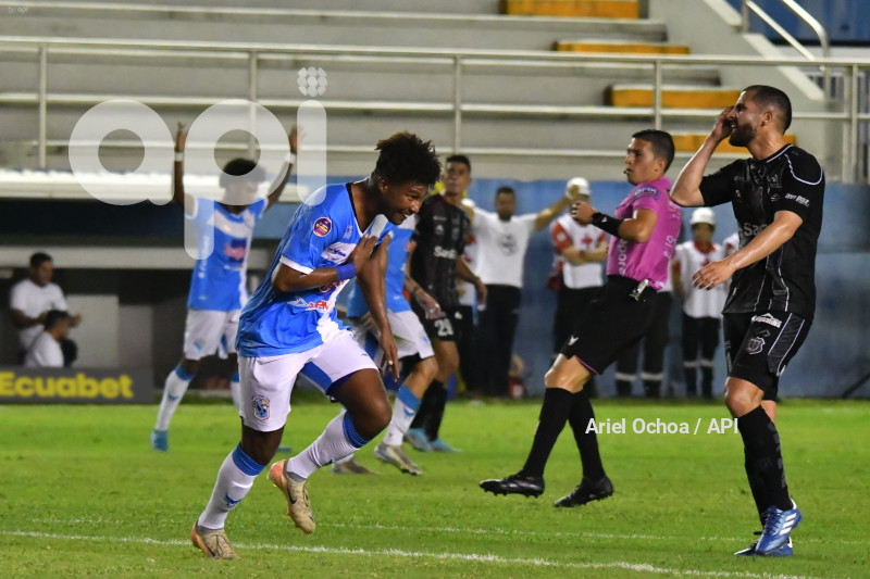 FBL-LIGAPRO-MANTA-TECNICO UNIVERSITARIO