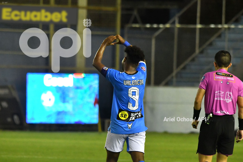 FBL-LIGAPRO-MANTA-TECNICO UNIVERSITARIO