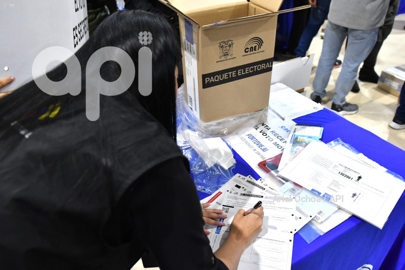 VOTO-EN-CASA-CNE