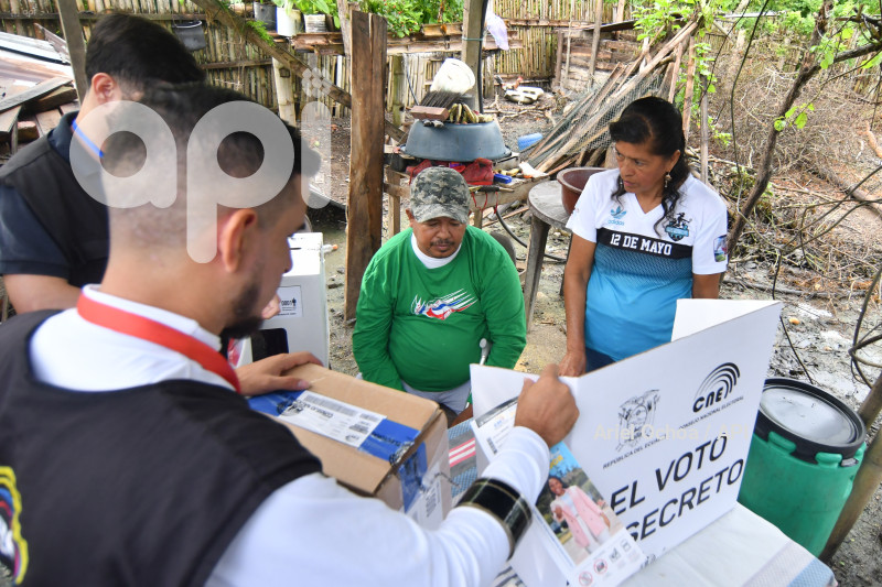 VOTO-EN-CASA-CNE