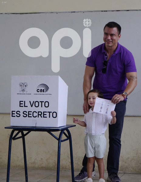 DANIEL NOBOA SEGUNDA VUELTA