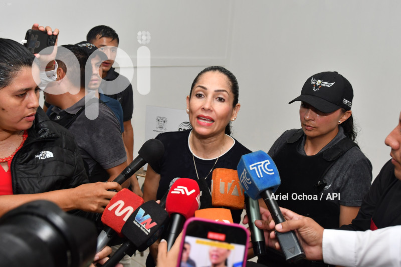 LUISA GONZALEZ SEGUNDA VUELTA
