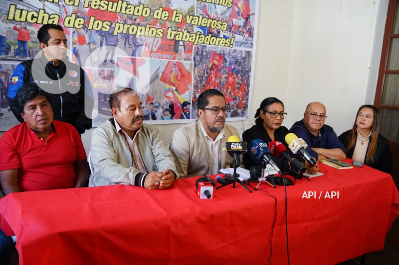FRENTE UNITARIO DE LOS TRABAJADORES