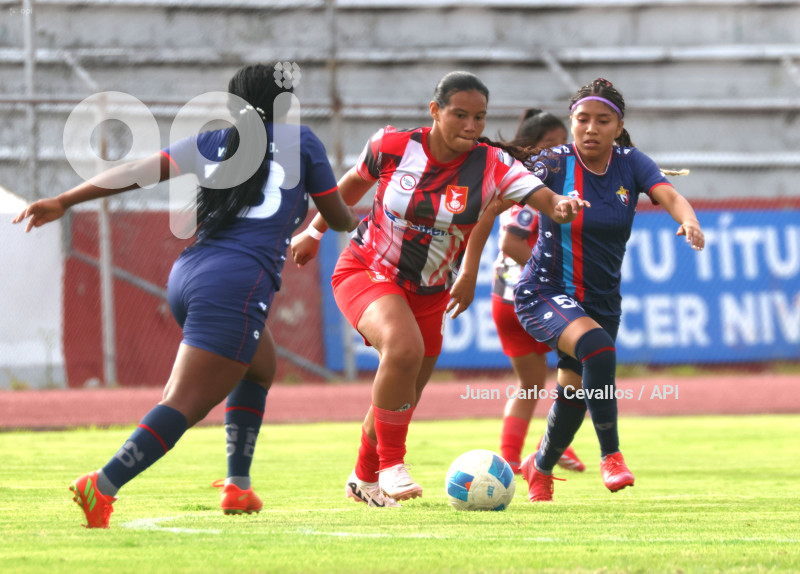FBL-SUPERLIGA-DEPORTIVO IBARRA-NACIONAL