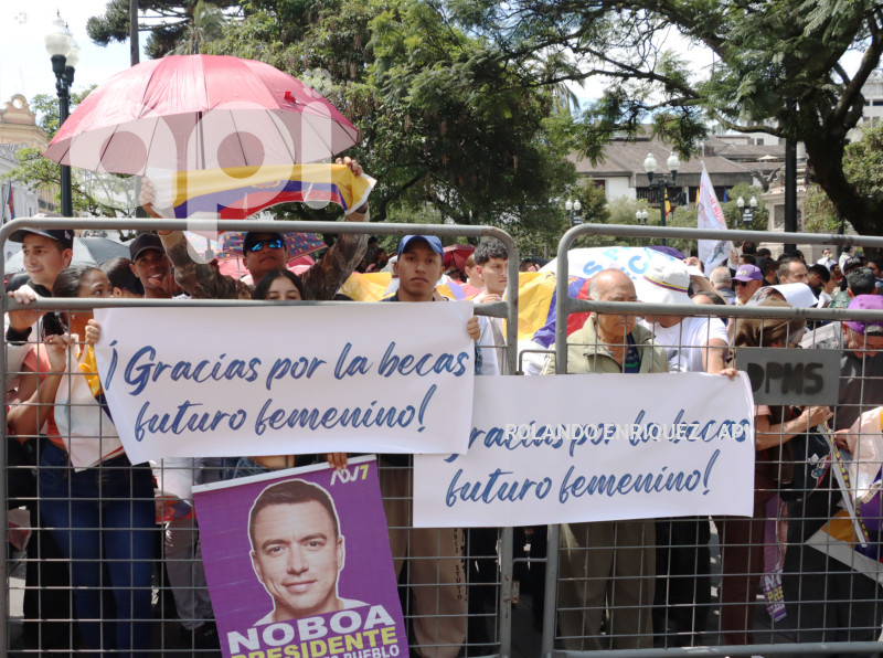NOBOA ESCOLTA PRESIDENCIAL