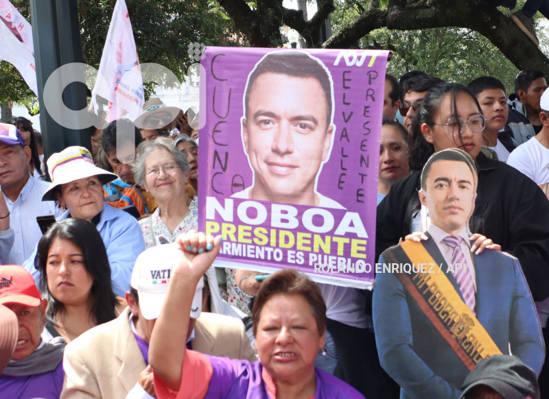 NOBOA ESCOLTA PRESIDENCIAL
