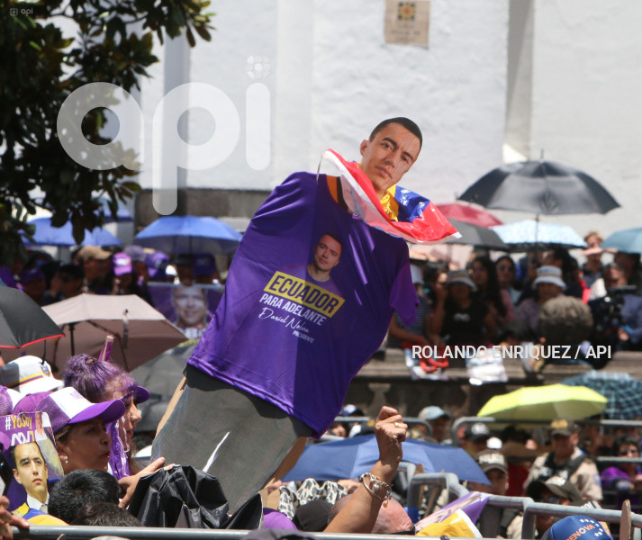 NOBOA ESCOLTA PRESIDENCIAL