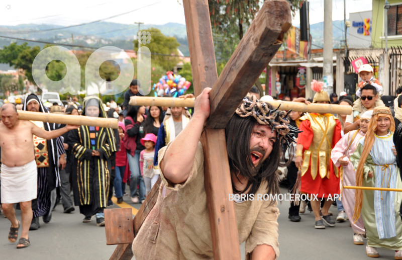 CUENCA-VIACRUSIS-SEMANA SANTA