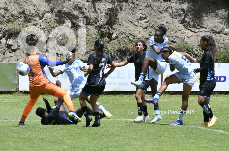 FBL SUPERLIGA FEMENINA MACARA VS CATOLICA