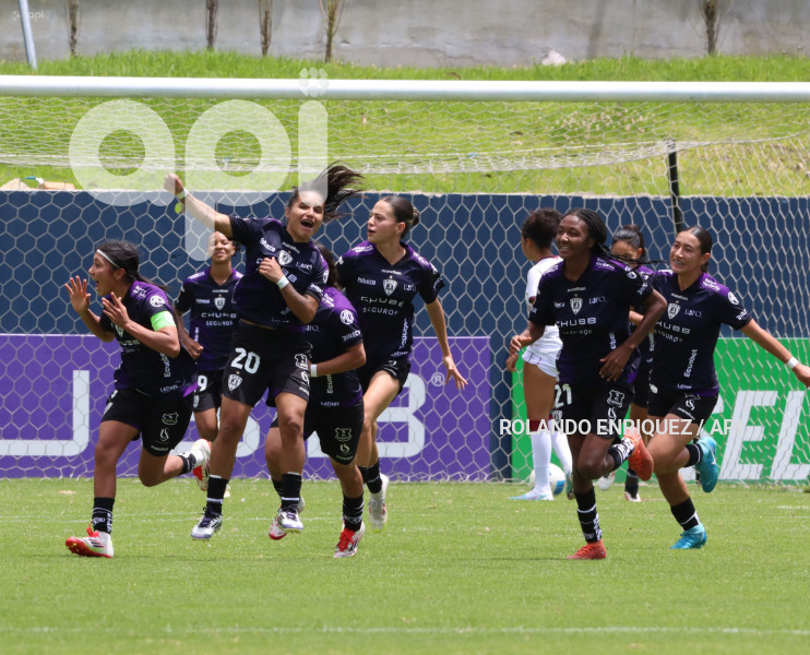 FBL SUPERLIGA FEMENINA DRAGONAS IDV VS VINO TINTO