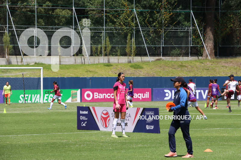 FBL SUPERLIGA FEMENINA DRAGONAS IDV VS VINO TINTO