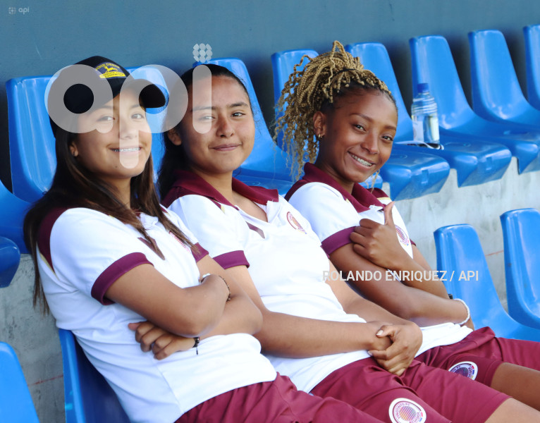 FBL SUPERLIGA FEMENINA DRAGONAS IDV VS VINO TINTO