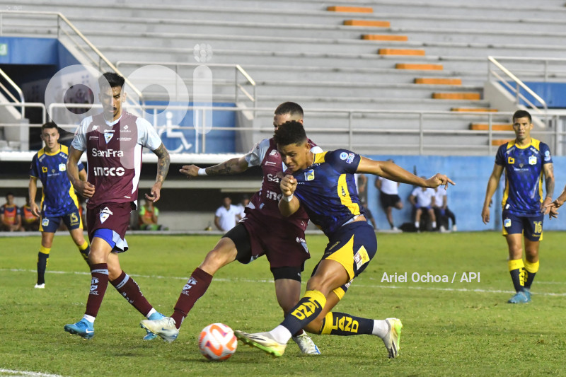 FBL-LIGAPRO-DELFIN-MACARA