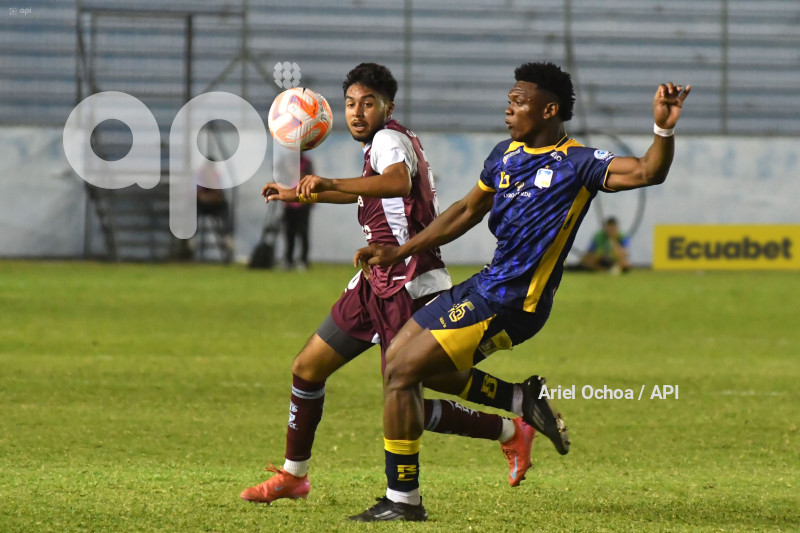 FBL-LIGAPRO-DELFIN-MACARA