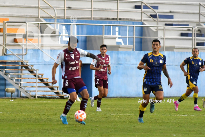 FBL-LIGAPRO-DELFIN-MACARA