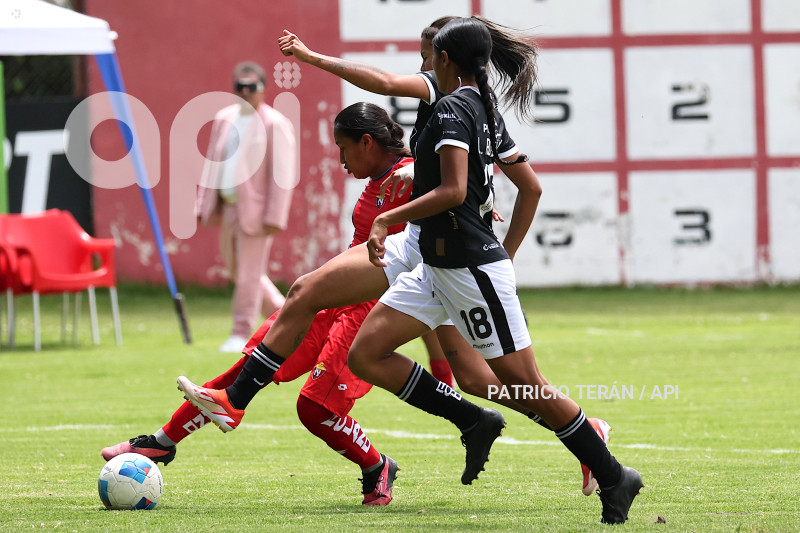 FBL SUPERLIGA FEMENINA NACIONAL VS BARCELONA