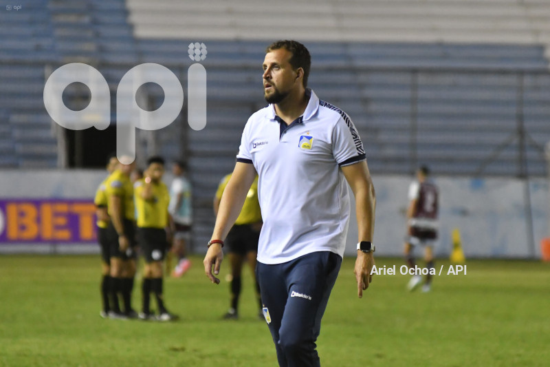FBL-LIGAPRO-DELFIN-MACARA