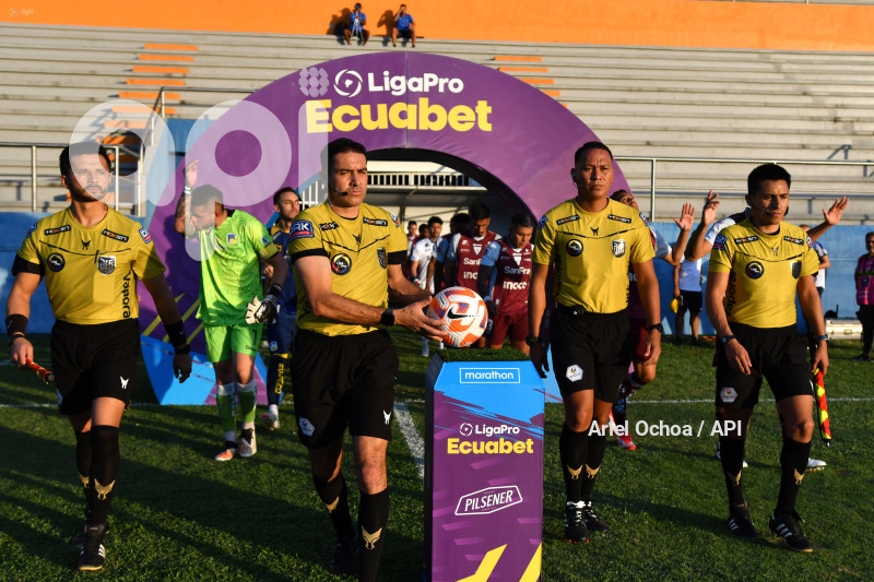 FBL-LIGAPRO-DELFIN-MACARA