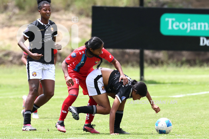 FBL SUPERLIGA FEMENINA NACIONAL VS BARCELONA