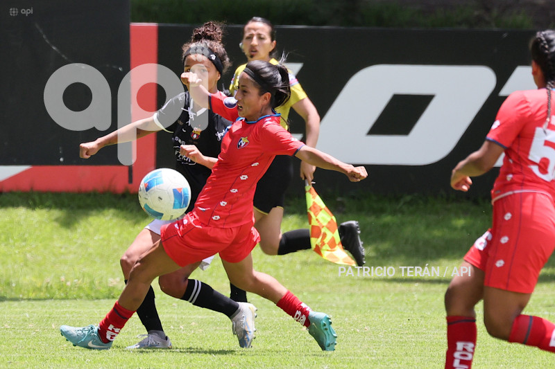 FBL SUPERLIGA FEMENINA NACIONAL VS BARCELONA