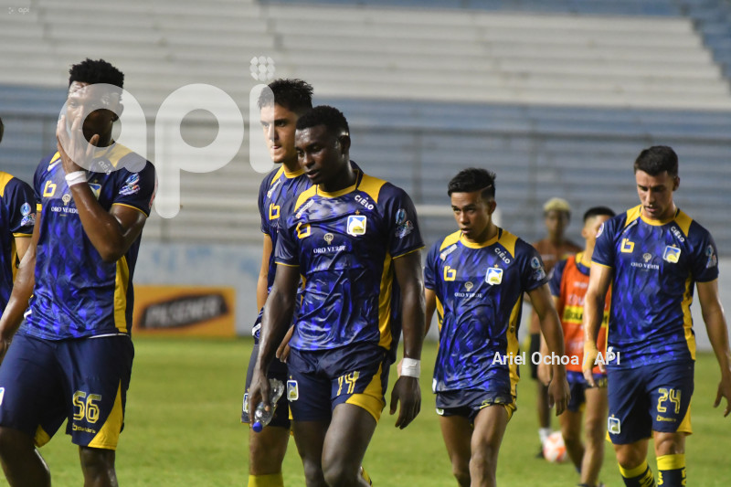 FBL-LIGAPRO-DELFIN-MACARA