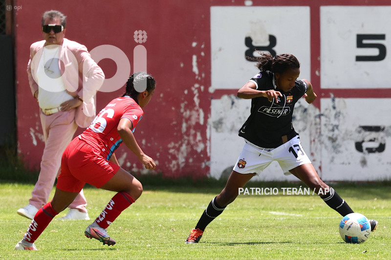 FBL SUPERLIGA FEMENINA NACIONAL VS BARCELONA