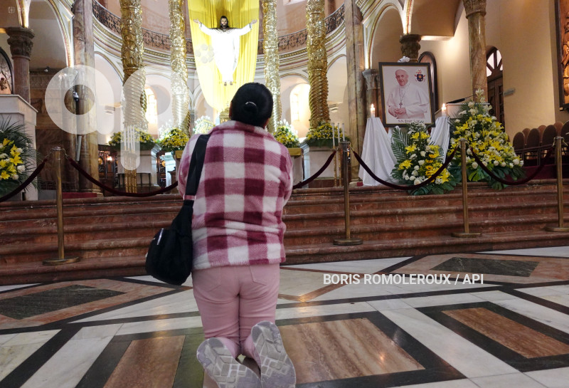 CUENCA-IMAGEN PAPA FRANCISCO-CATEDRAL