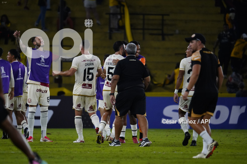 FBL-LIBERTADORES-BARCELONA-UNIVERSITARIO