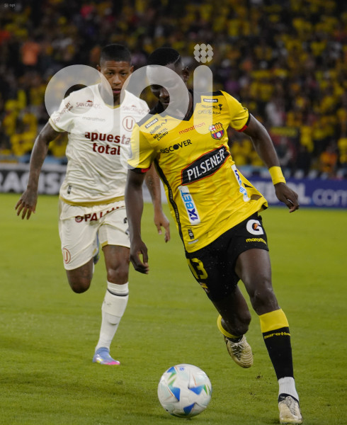 FBL-LIBERTADORES-BARCELONA-UNIVERSITARIO