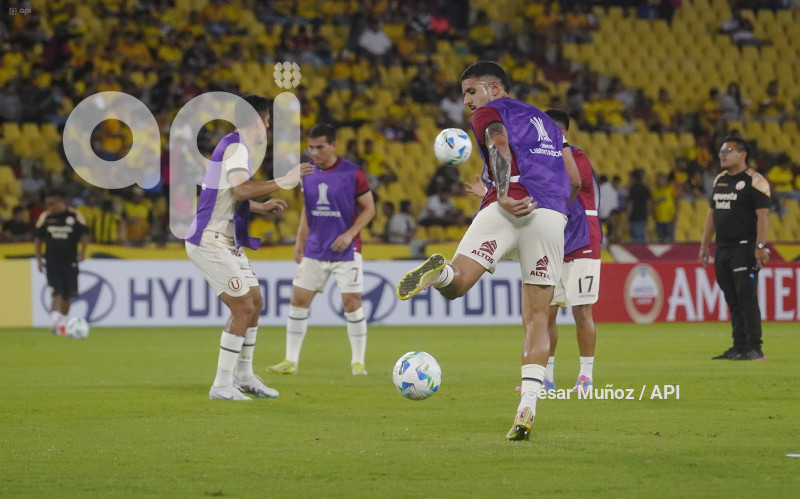 FBL-LIBERTADORES-BARCELONA-UNIVERSITARIO
