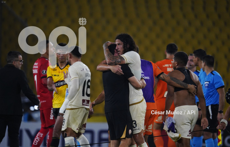 FBL-LIBERTADORES-BARCELONA-UNIVERSITARIO