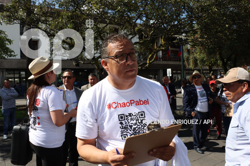 INICIA RECOLECCION FIRMAS CHAO PABEL