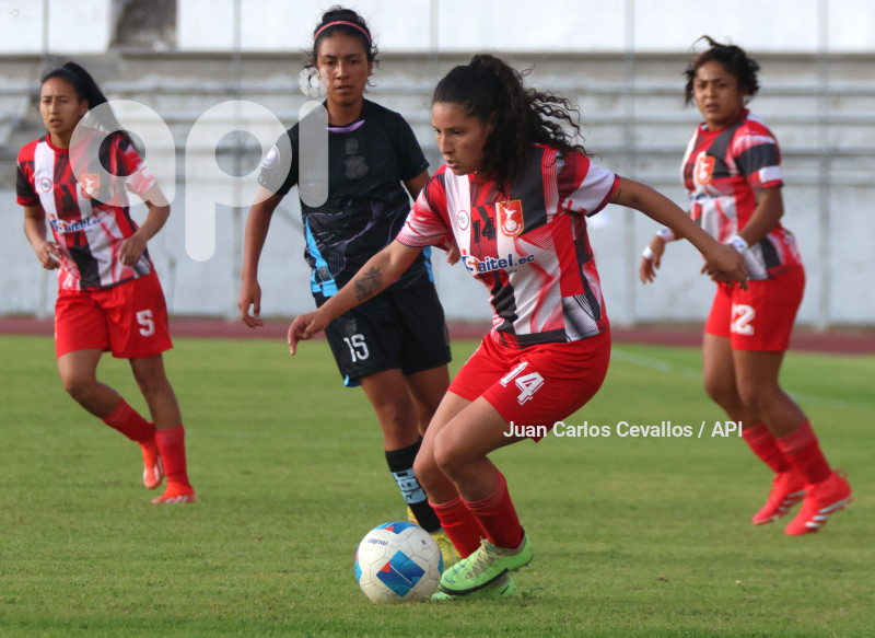 FBL-SUPERLIGA-DEPORTIVO IBARRA-MACARÁ