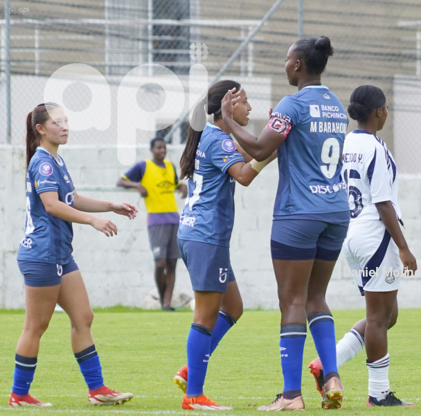 FBL FEMENINA CATOLICA EMELEC